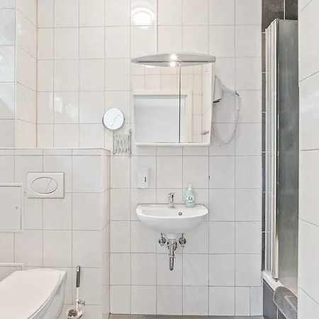 Businesshotel Lemon Self Check-in Messe Airport Mit Kueche - Monteure Willkommen *