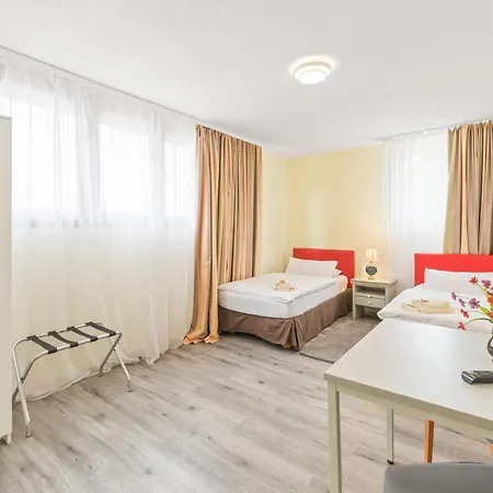 Businesshotel Lemon Self Check-in Messe Airport Mit Kueche - Monteure Willkommen * دنكندورف